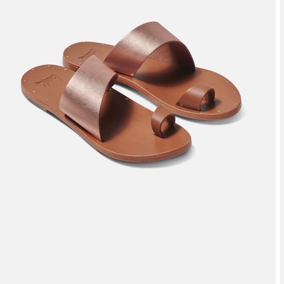 Beek Finch Toe Loop Sandal Bloggers Favorite Size 7 Gold and tan Two Birds - Picture 6 of 8